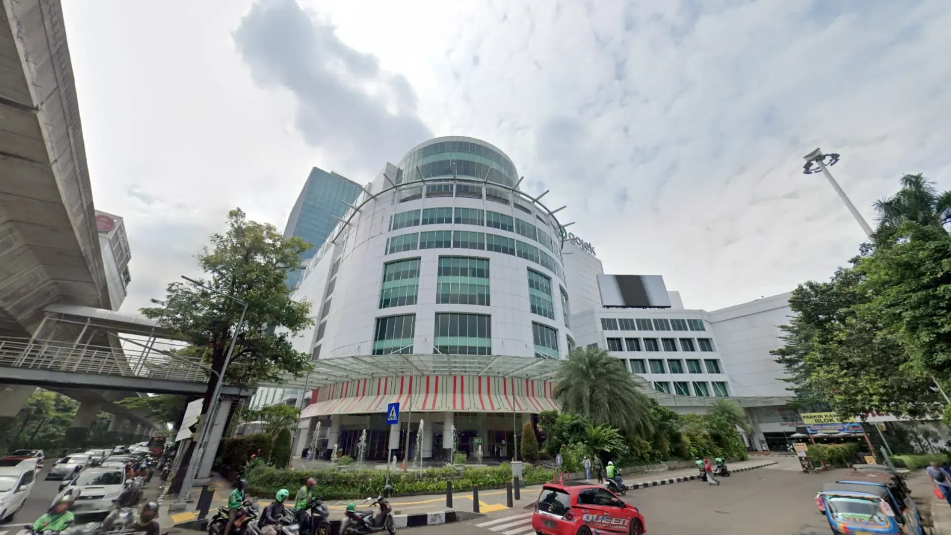 Menggali Cerita di Balik Sudut Epik Blok M : Dari Kuliner Melawai Sampai Nostalgia Pasaraya Blok M