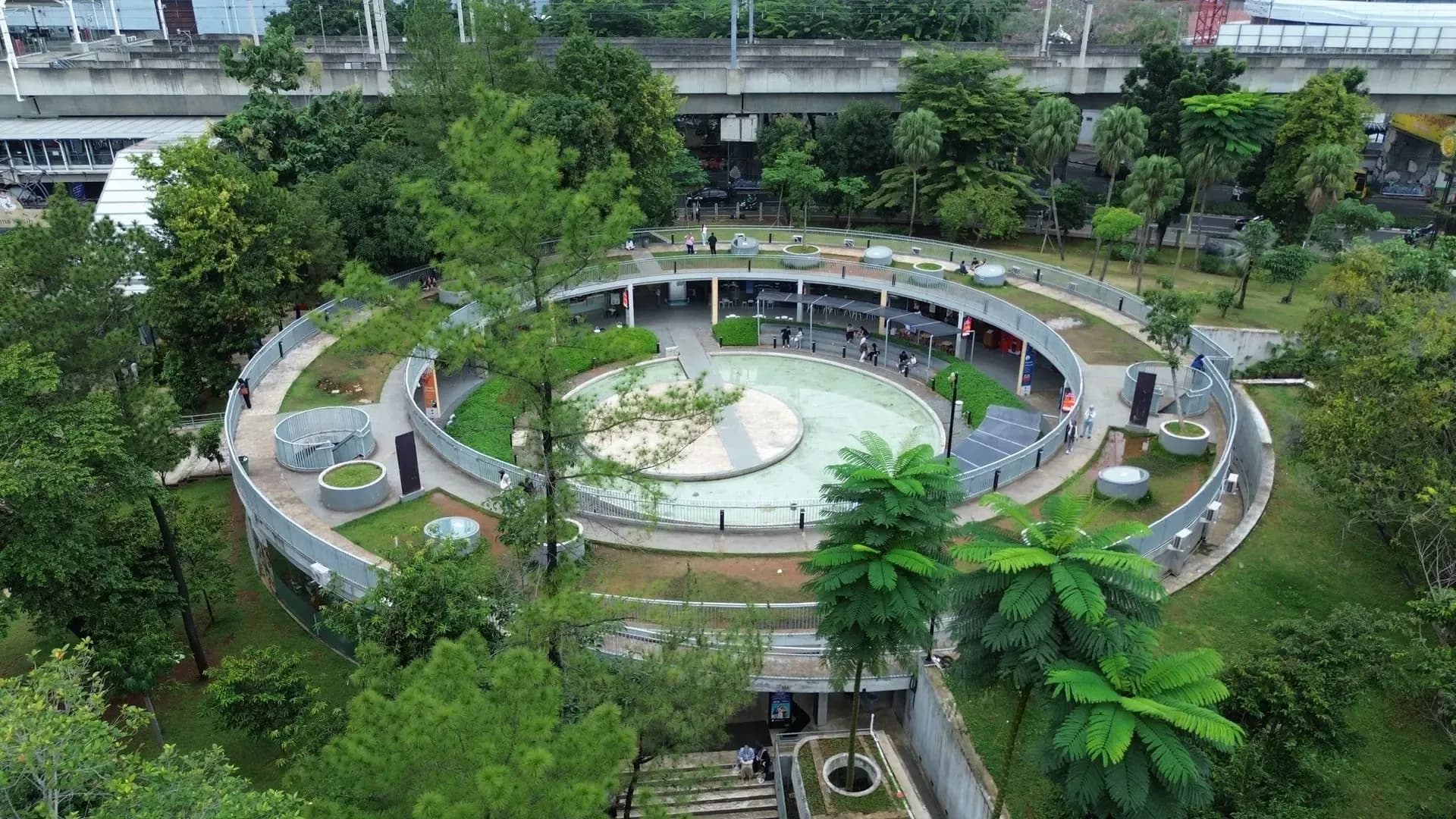 Nyari yang Gratisan? Ini Spot Nongkrong Asyik di Blok M Tanpa Bikin Dompet Menjerit!