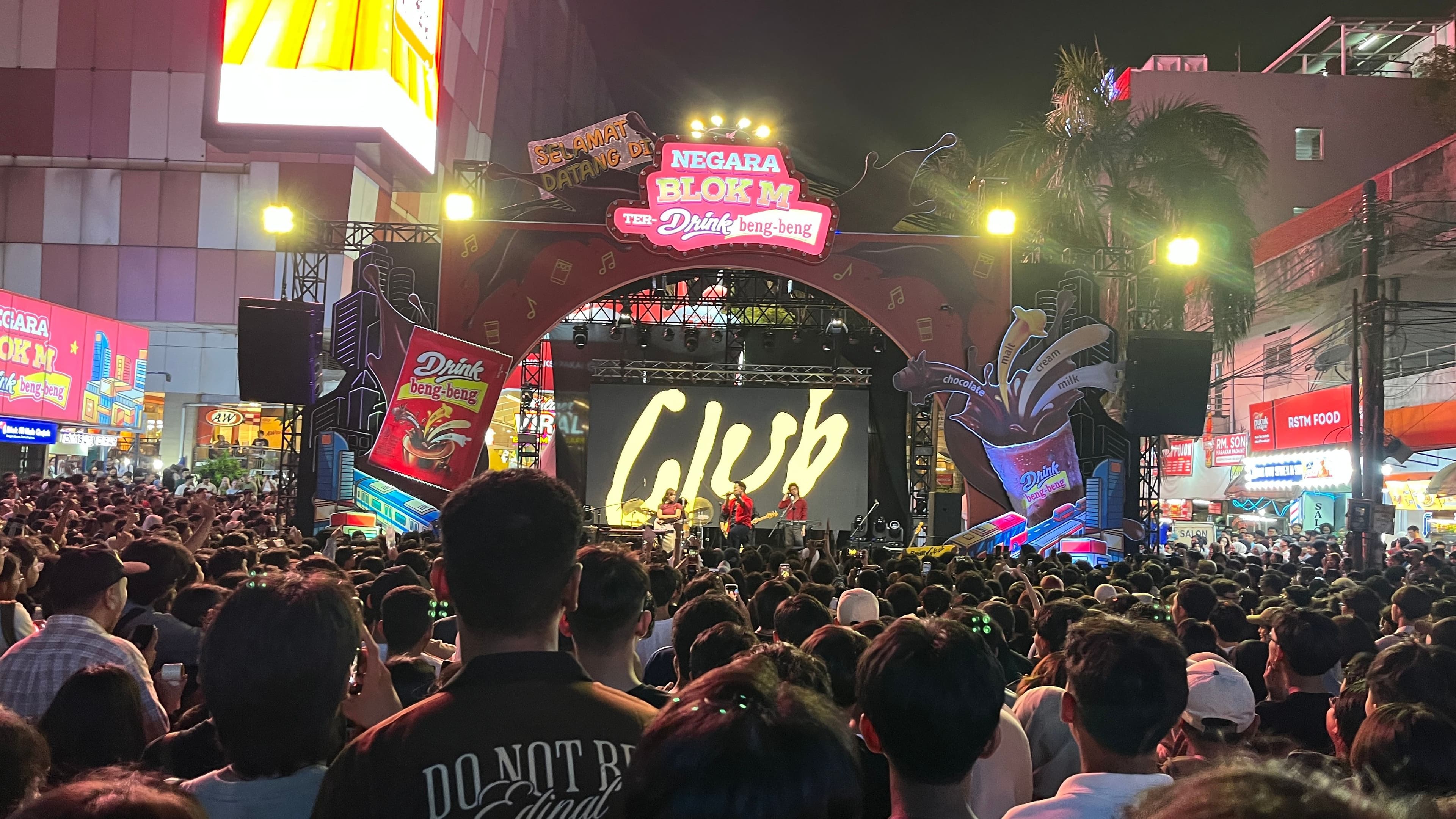 Sensasi Baru Blok M: Intip Kemeriahan Pop-Up Event "Negara Blok M Ter-Drink Beng-Beng"!